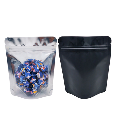 kopen Voorzijde helder Matte Zwart Achterzijde 13 Mil 3.5g Mylar Ziplock Stand Up Bags Voor Weed Flower Candy Snacks online manufacture